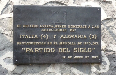 Commemorative_plaque_Aztec_Stadium